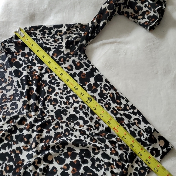 Blousy leopard print top - Picture 7 of 8